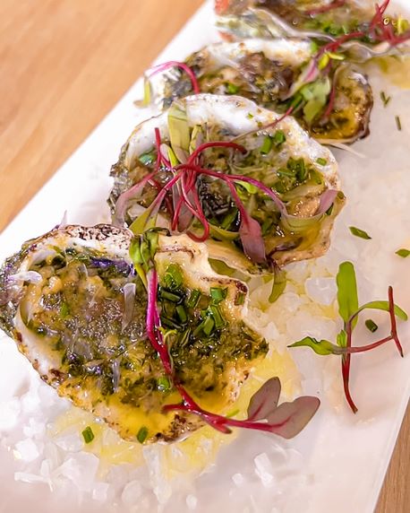 Seared restaurant oysters